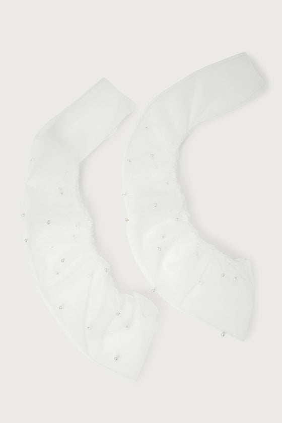 Simple Poise White Mesh Pearl Fingerless Gloves
