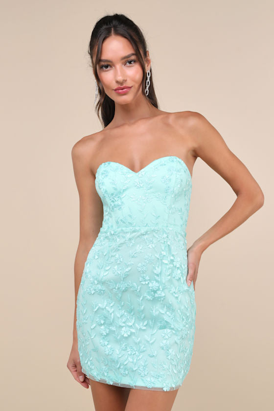 Exquisite Sensation Lavender Embroidered Strapless Mini Dress