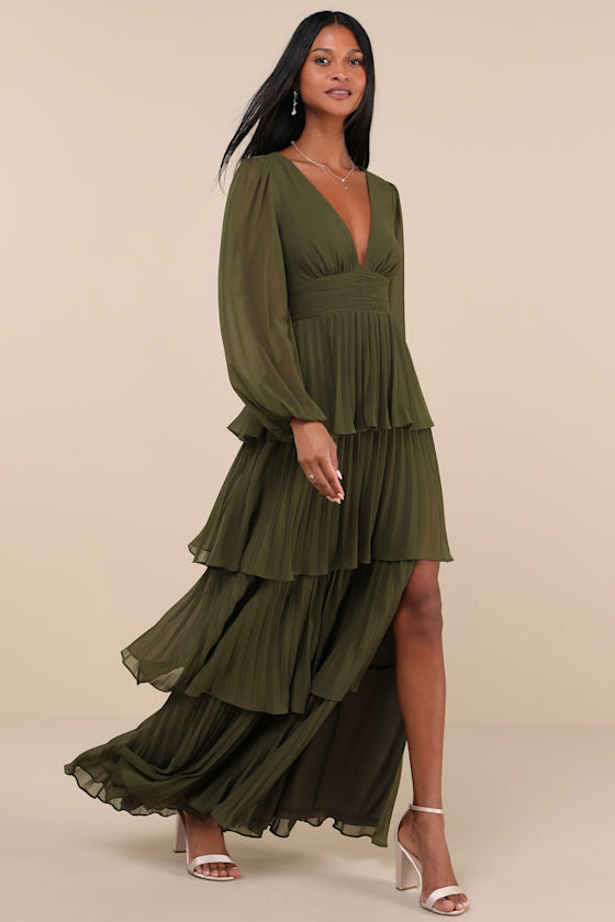 Graceful Finesse Black Pleated Long Sleeve Maxi Dress