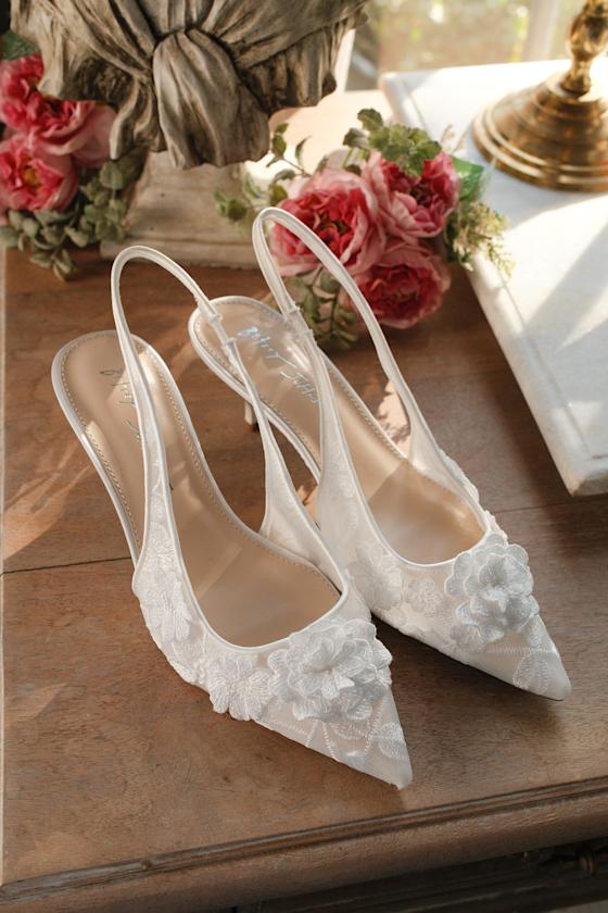 SB-Dian Ivory 3D Floral Pointed-Toe Slingback Pumps