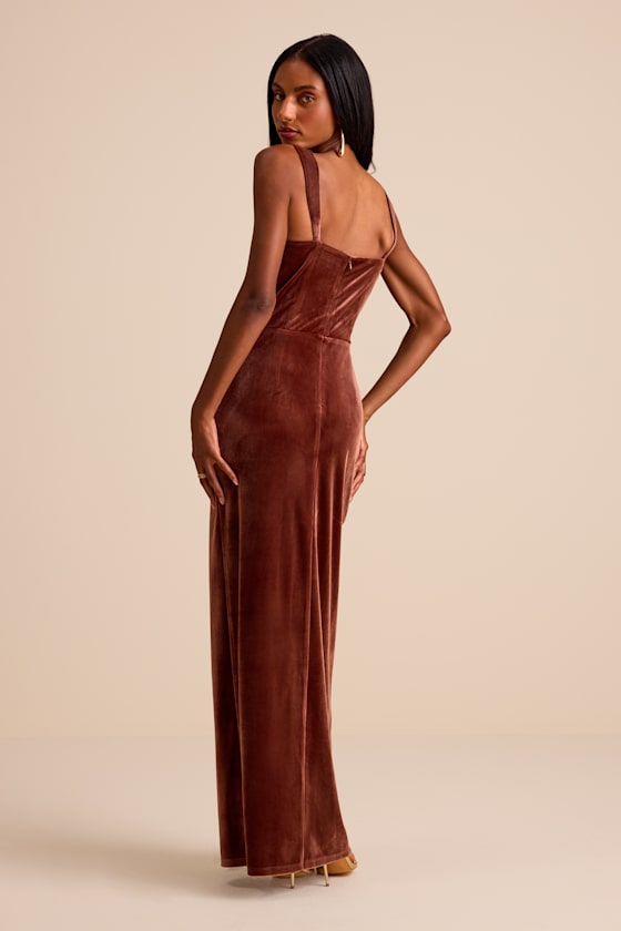 Pristine Luxury Emerald Green Velvet Bustier Maxi Dress