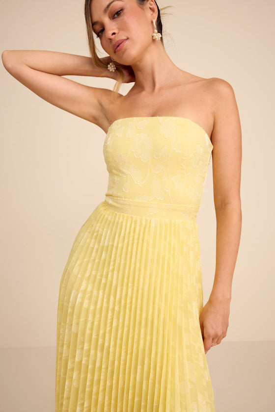 Perfectly Stunning Burgundy Jacquard Strapless Midi Dress