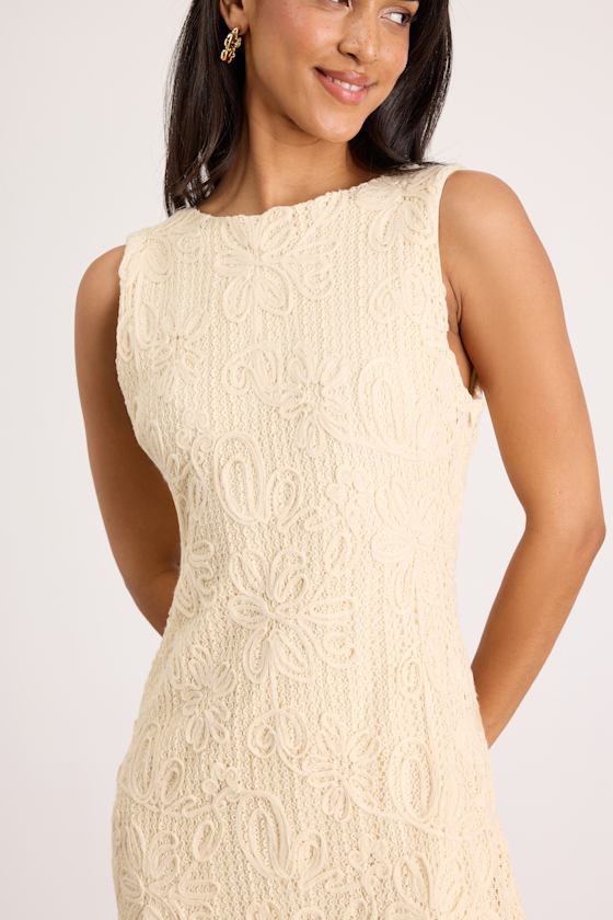 Fenicia Light Pink Abstract Floral Embroidered Mini Dress