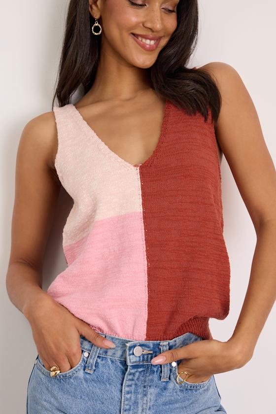 Modern Look Ivory and Grey Color Block Sweater Knit Tank Top