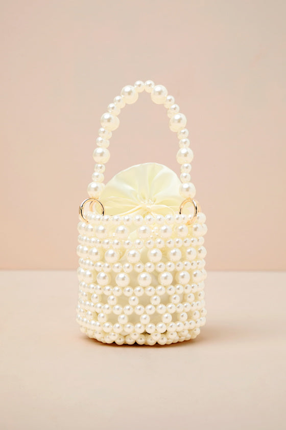 Nicolette White Pearl Crossbody Bucket Bag