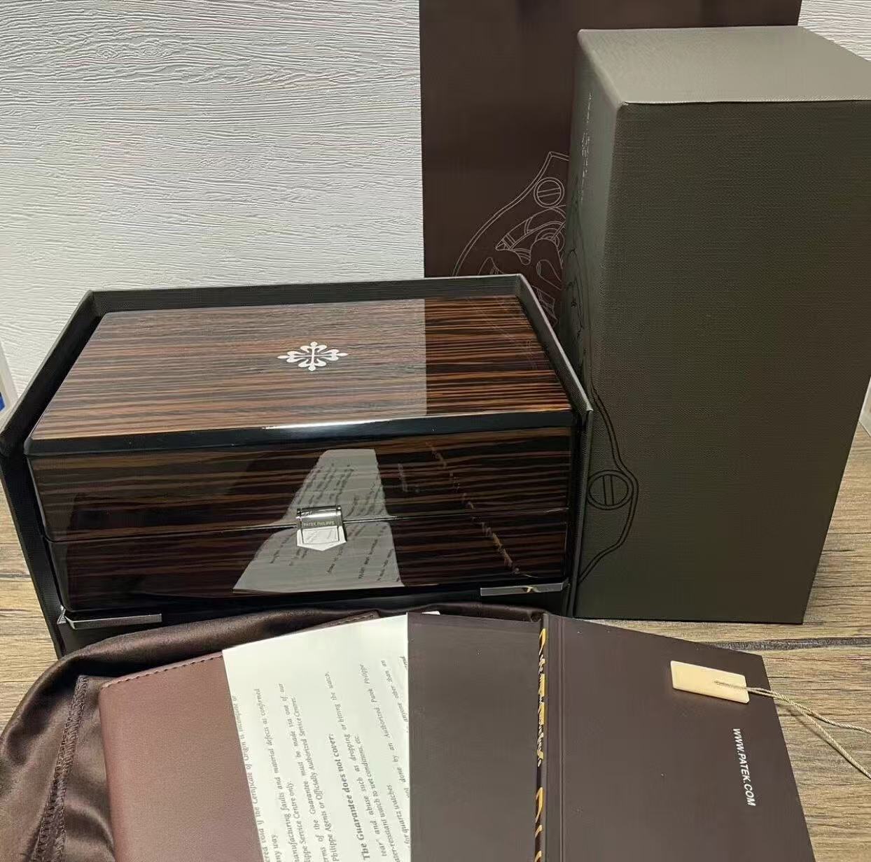 Patek Philippe 5968R-001 Rose Gold Aquanaut Chronograph 42mm case diameter