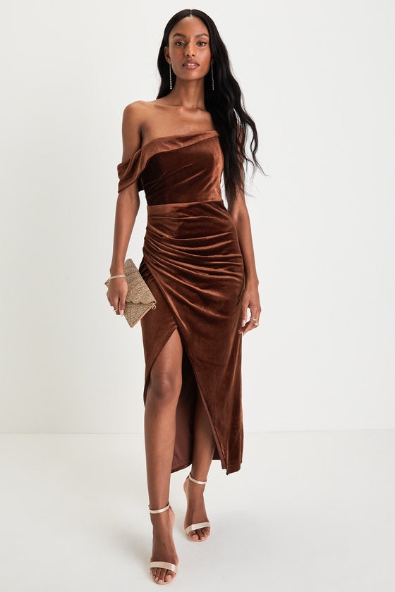Showing Off a Little Navy Velvet Asymmetrical Tulip Midi Dress