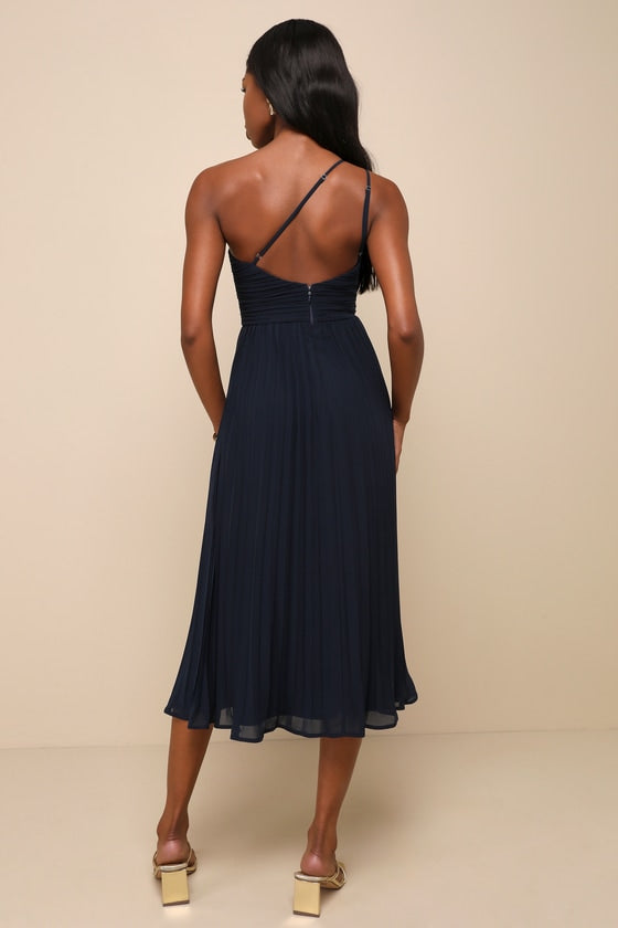 Wondrous Muse Plum Pleated One-Shoulder Midi Dress