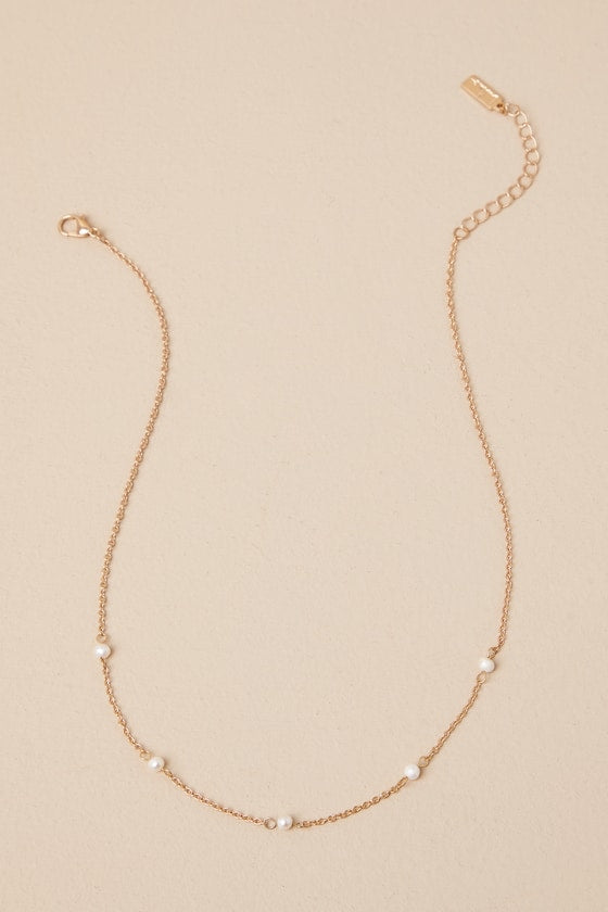 Perfectly Pretty Gold and Pearl Necklace #Color_Gold and Pearl