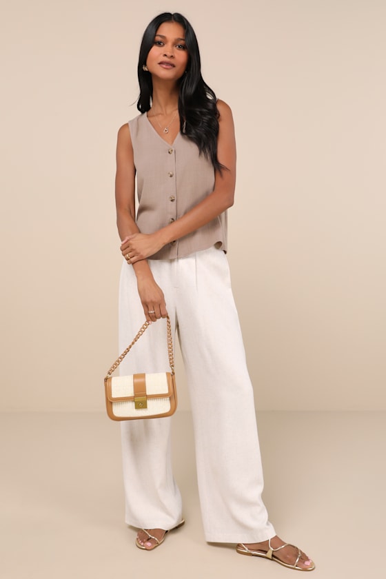 Casually Sophisticated Blue Linen Button-Front Top