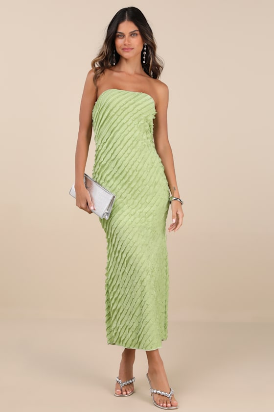 Faelyn Brown Strapless Ruffled Midi Dress