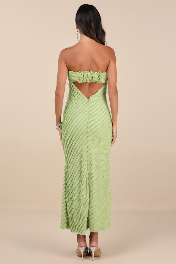 Faelyn Brown Strapless Ruffled Midi Dress