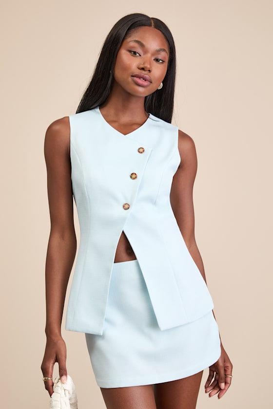 Teslee White Textured Mid-Rise Skort