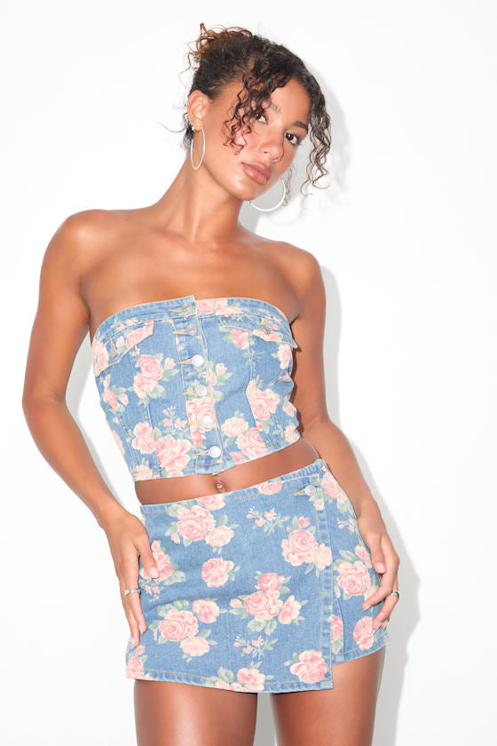 Ophirah Light Wash Floral Denim Skort #Color_Light Wash Floral
