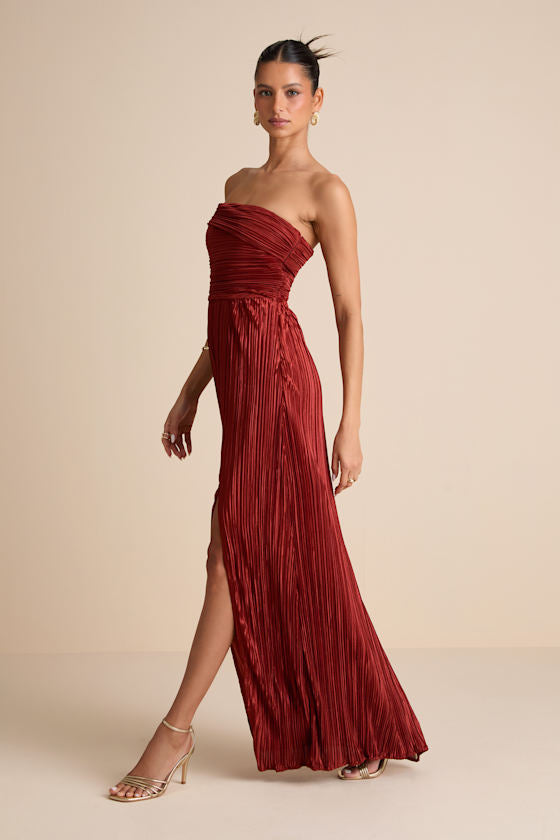 Poised Performance Blue Plisse One-Shoulder Maxi Dress #Color_Rust Red