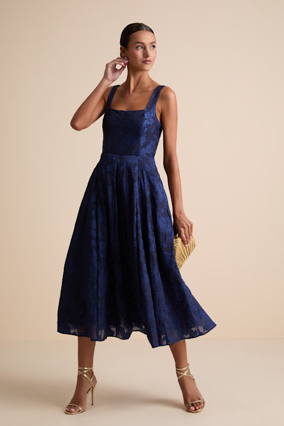 Loira Burgundy Burnout Jacquard Lace-Up Midi Dress
