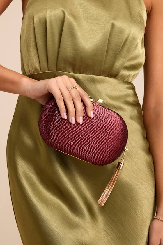 Sansone Wine Red Textured Clutch