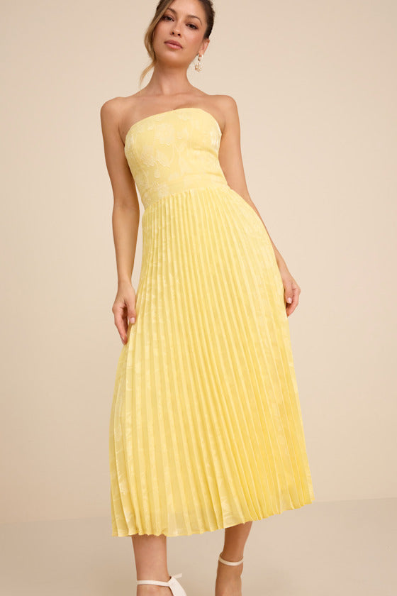 Perfectly Stunning Ivory Jacquard Strapless Midi Dress