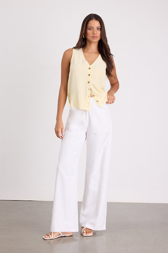Casually Sophisticated Blue Linen Button-Front Top