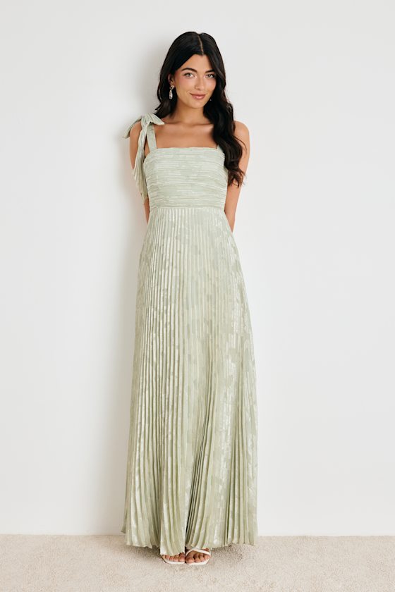 Cahlia Sage Floral Burnout Pleated Maxi Dress #Color_Sage
