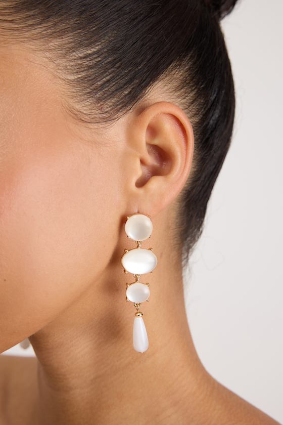 Ruiz White Beaded Drop Earrings #Color_White