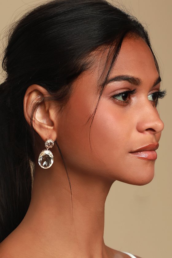 Glamour Gold Rhinestone Earrings #Color_Gold Rhinestone