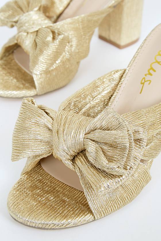 Dorothea Ivory Knotted High Heel Sandals