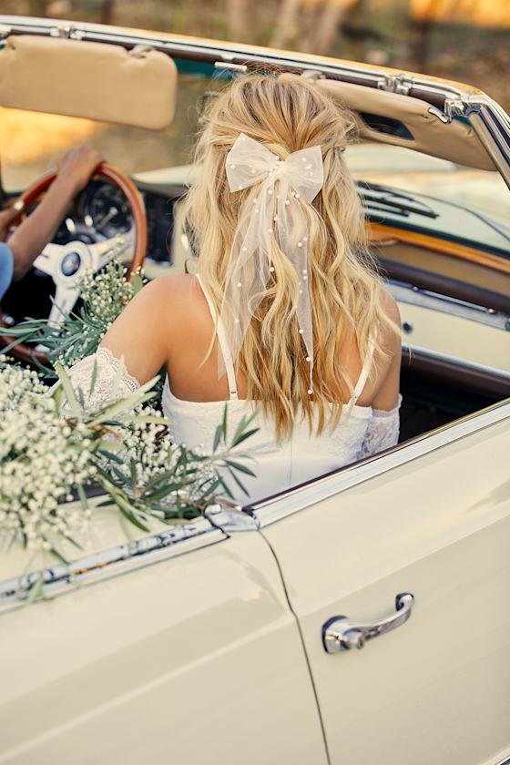 Mariella White Pearl Tulle Bow #Color_White