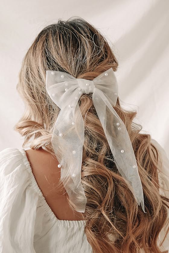 Mariella White Pearl Tulle Bow #Color_White