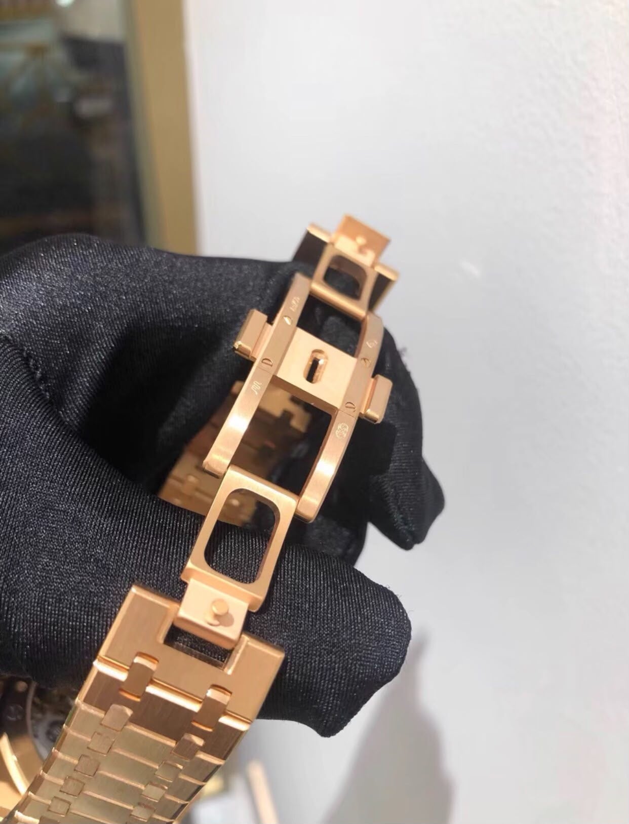 Audemars Piguet Royal Oak 26240OR, 18K rose gold.