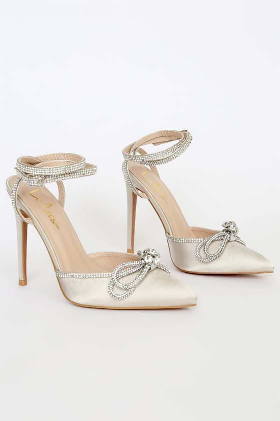 Lullie Silver Vinyl Rhinestone Ankle Strap Pointed-Toe Pumps