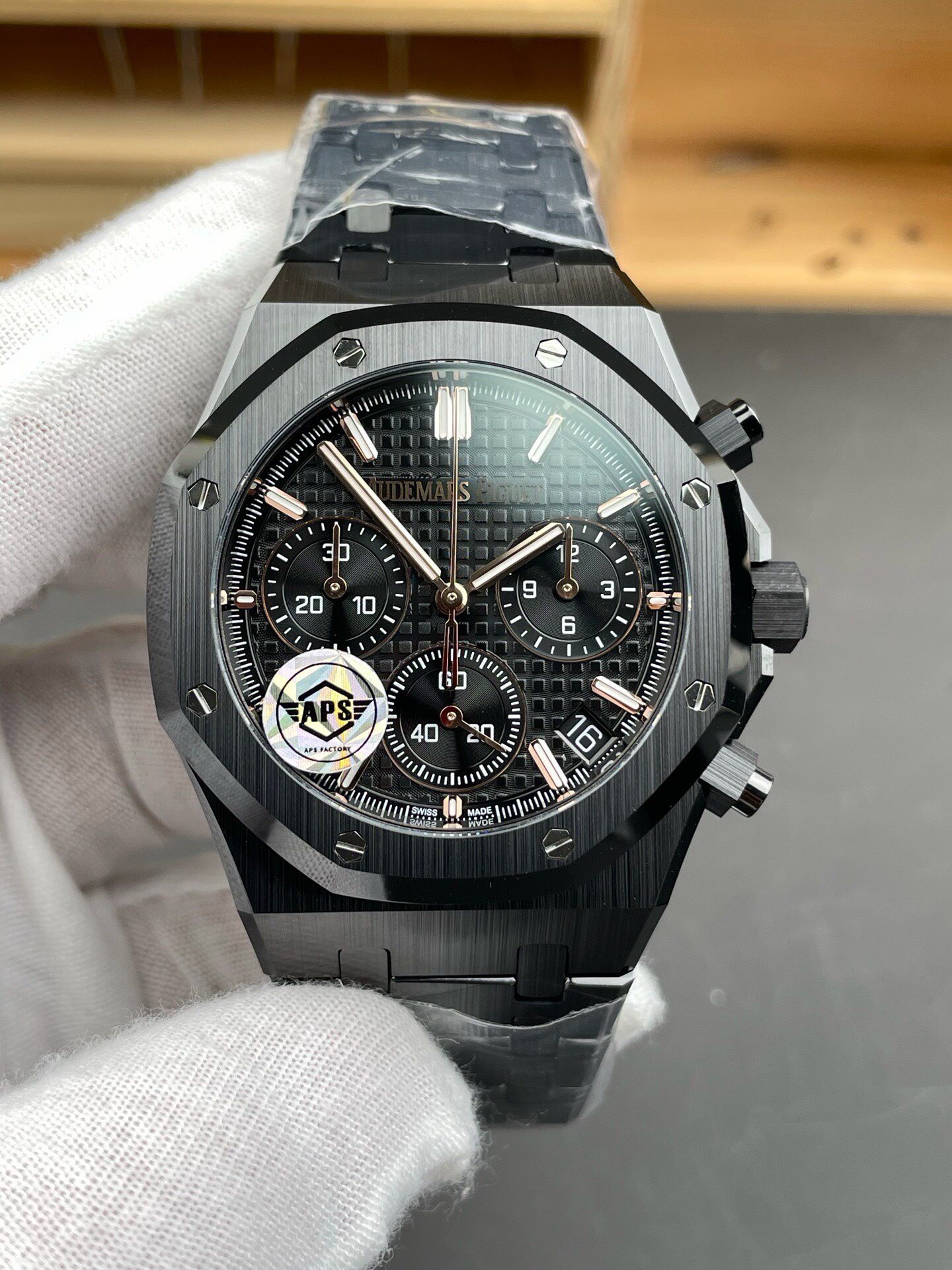 Royal Oak Series Watch 26240 "Black King Kong" (with warranty card) / 41mm