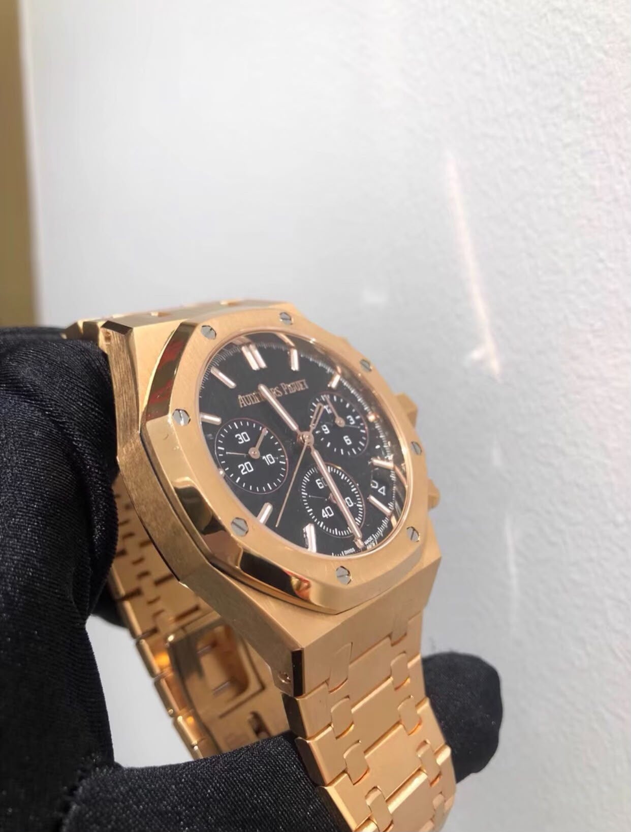 Audemars Piguet Royal Oak 26240OR, 18K rose gold.