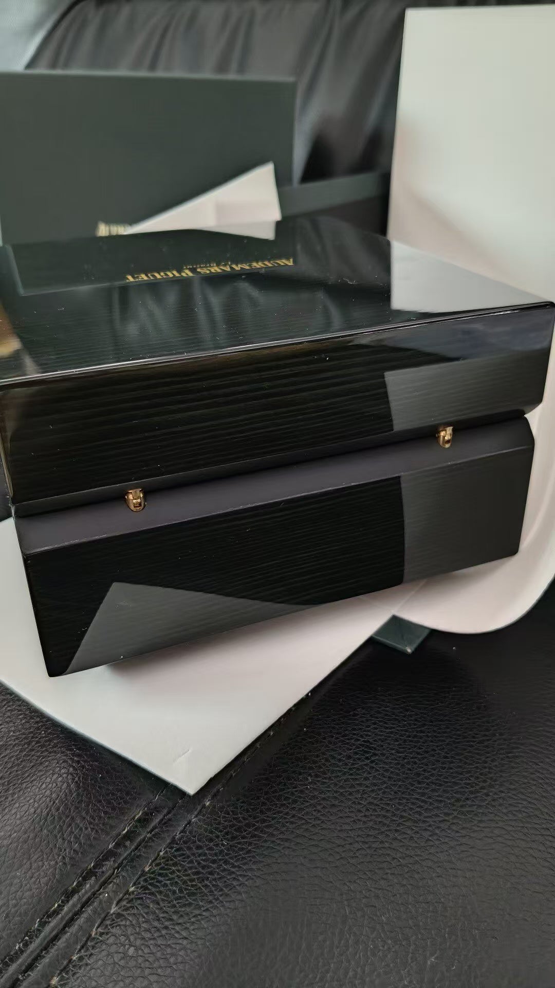 Royal Oak Series Watch 26240 "Black King Kong" (with warranty card) / 41mm