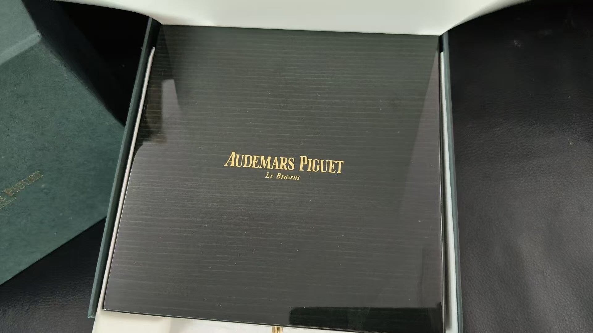 Audemars Piguet Royal Oak 26240OR, 18K rose gold.